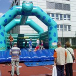 Luftburg Riesenfrosch mieten