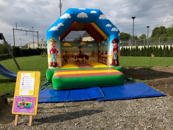 bouncy castle cowboy rental switzerland